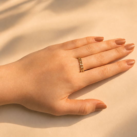 anel-corrente-aura-regulavel-com-banho-em-ouro-18k-11