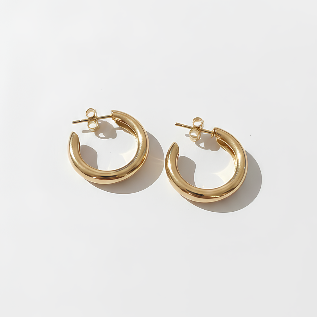 Argola Lisa Aura Banhada a Ouro 18K