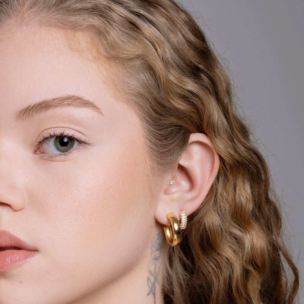 argola-lisa-aura-banhada-a-ouro-18k