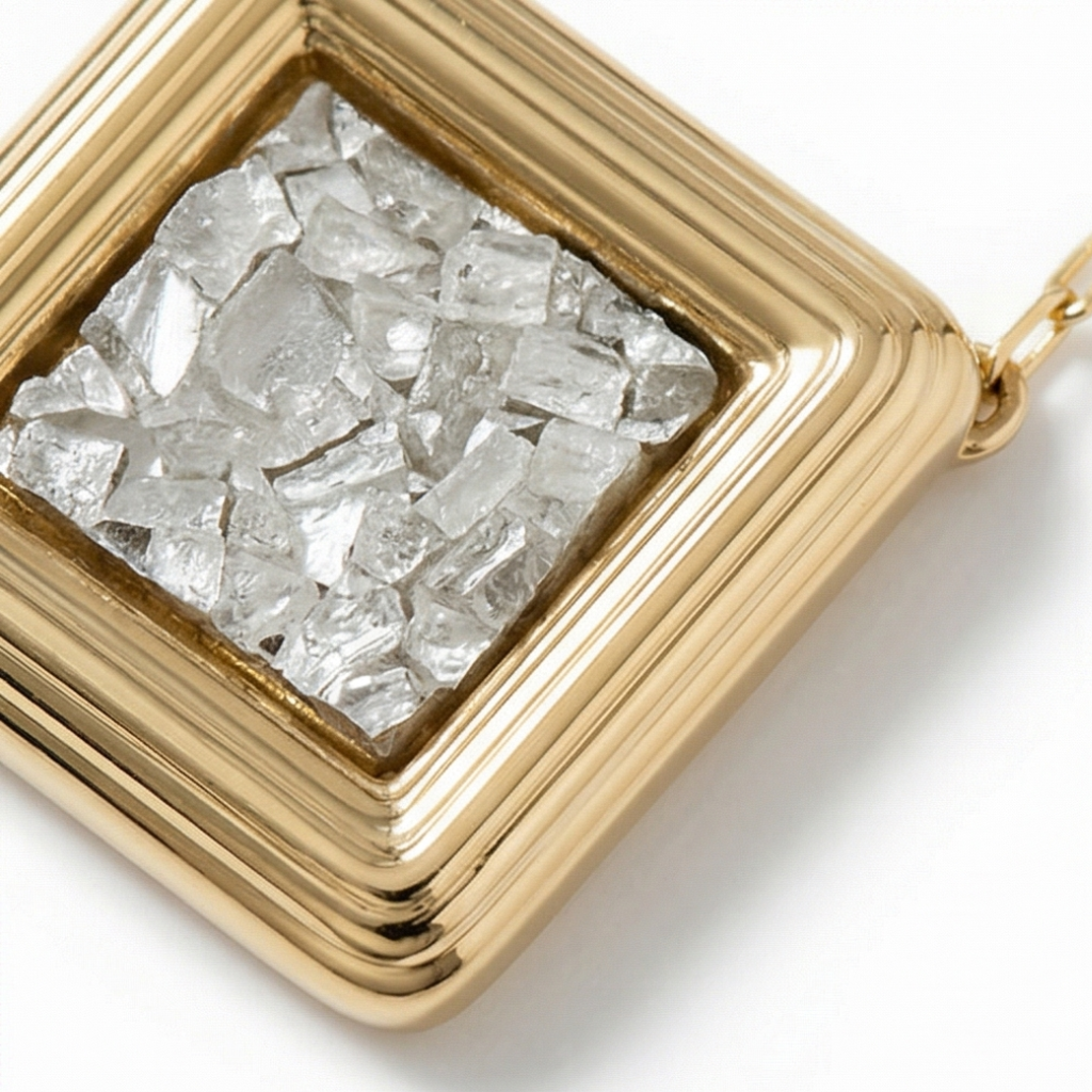 colar-quadrado-aura-banhado-a-ouro-18k-07